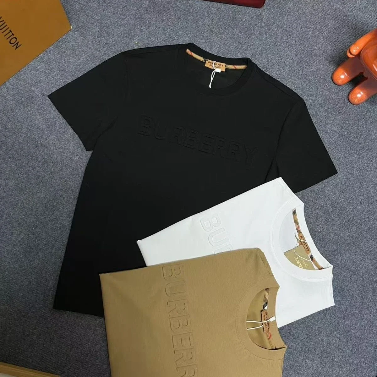 Burberry Black White