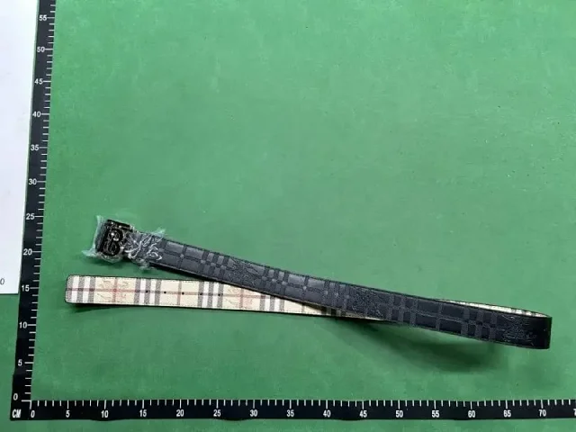 Burberry Belts Reversible check and black monogram belt with TB buckle product detail image 3