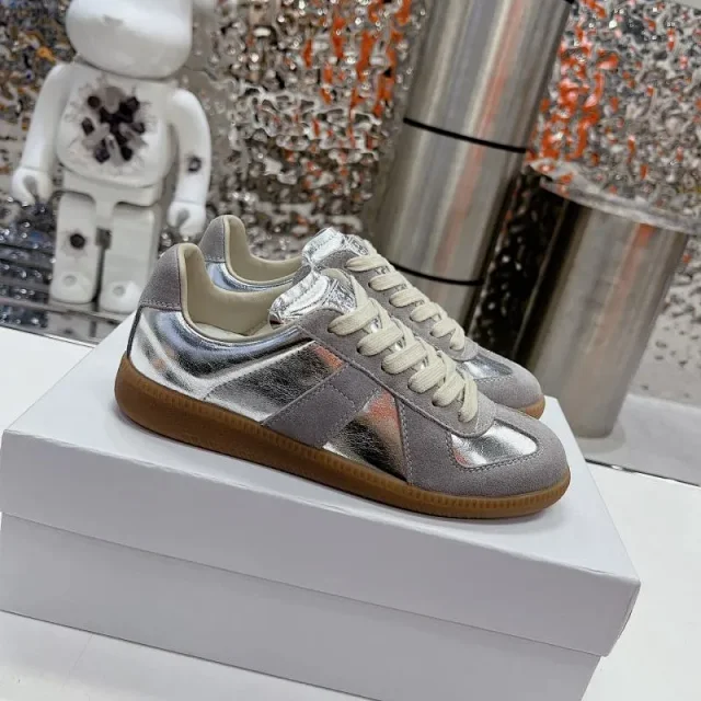 MM6 Maison Margiela Sneakers Low-Top Lace-Up Gum-Sole product detail image 14