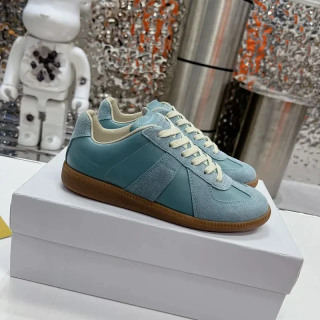 MM6 Maison Margiela Sneakers Low-Top Lace-Up Gum-Sole product detail image 6