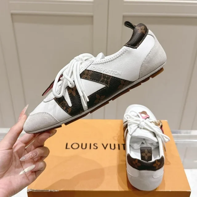 Louis Vuitton Sneakers Sneakerina ballet with ribbon laces and pearl embellishment product detail image 4