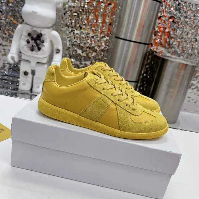 MM6 Maison Margiela Sneakers Low-Top Lace-Up Gum-Sole product detail image 18