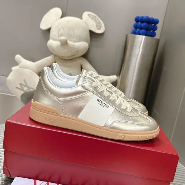 Valentino Garavani Sneakers Low-top side-stripe product detail image 3