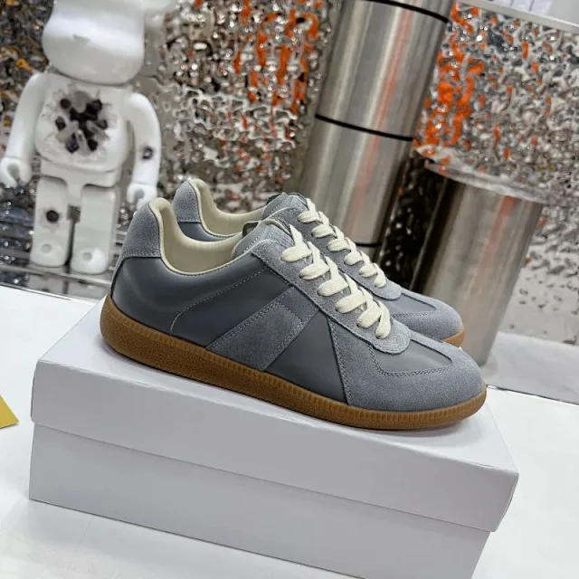 MM6 Maison Margiela Sneakers Low-Top Lace-Up Gum-Sole product detail image 7