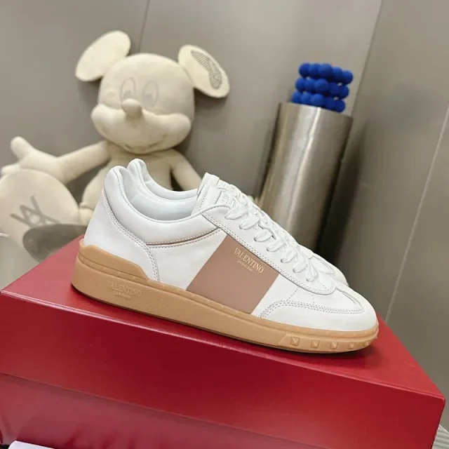 Valentino Garavani Sneakers Low-top side-stripe product detail image 2