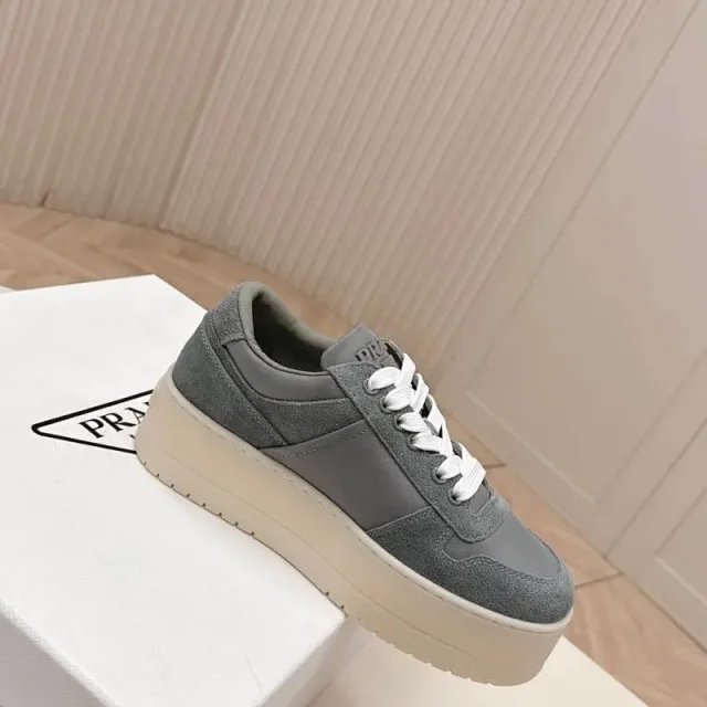 Prada Sneakers Platform low-top product detail image 3