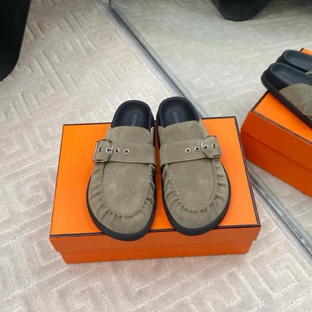 Hermès Slippers Suede buckle mule product detail image 1