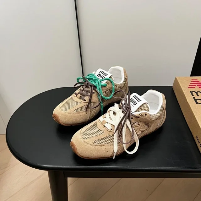 Miu Sneakers New Balance 530 Collaboration product detail image 7