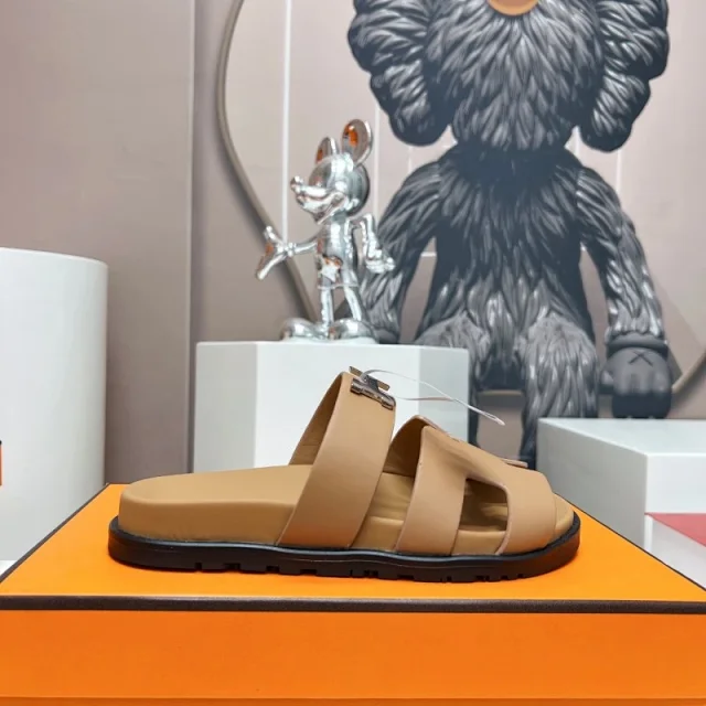 Hermès Sandals H-shaped adjustable-strap slide product detail image 15