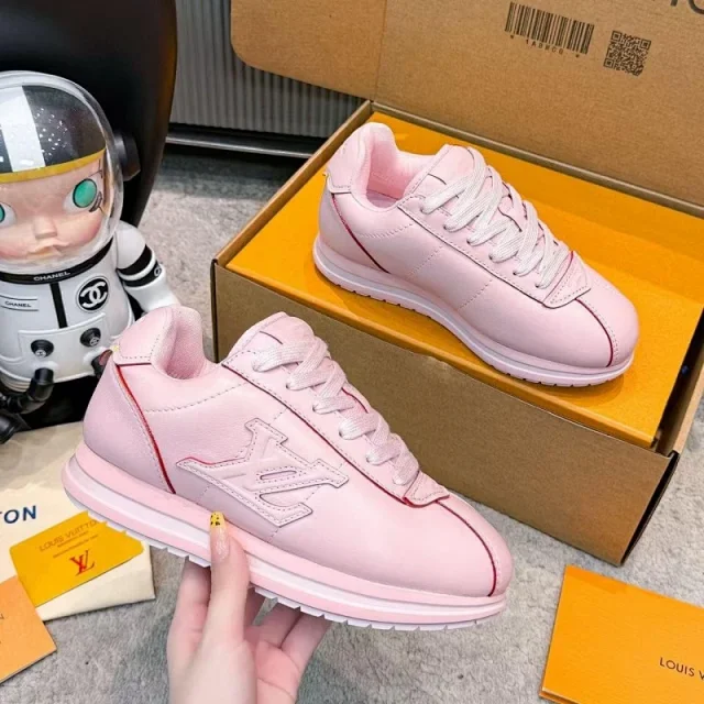 Louis Vuitton Sneakers LV Trainer Monogram product detail image 10