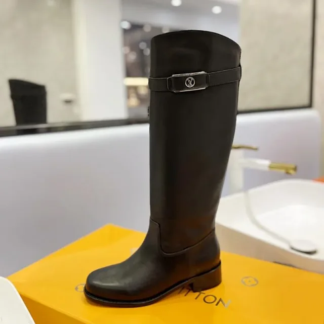 Louis Vuitton Boots Knee-high lace-up with logo strap product detail image 35
