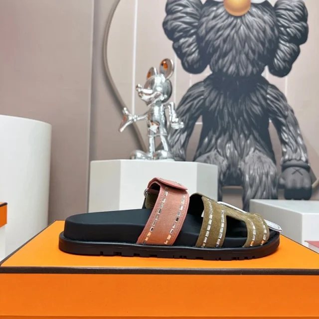 Hermès Sandals Chypre H-cutout suede with adjustable strap product detail image 27