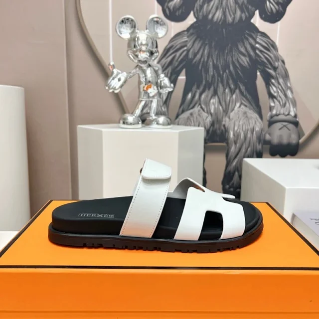 Hermès Sandals Chypre H-cutout suede with adjustable strap product detail image 16