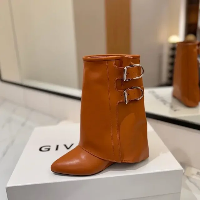 Givenchy Boots Pointed-Toe Double-Buckle Mid-Calf product detail image 3