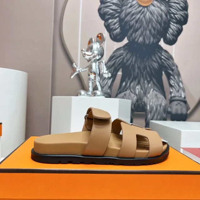 Hermès Sandals Chypre H-cutout suede with adjustable strap product detail image 14