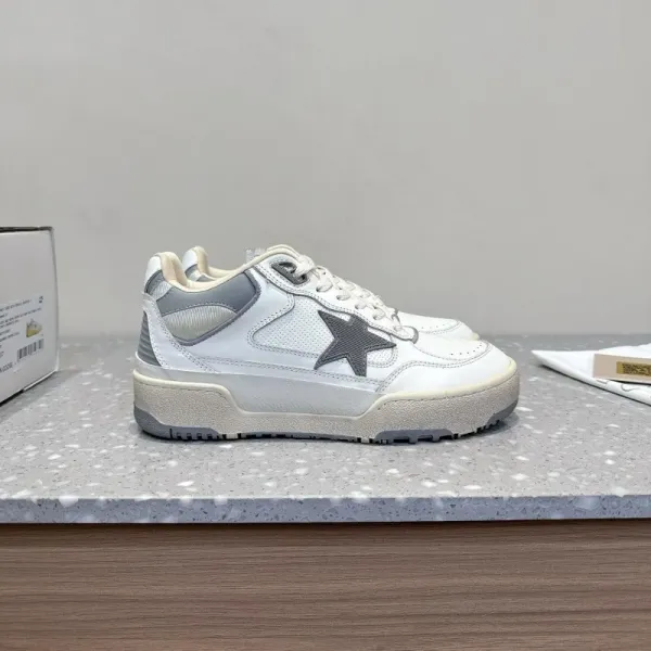 Valentino Garavani Rockstud Stars White Leather Sneakers - 9