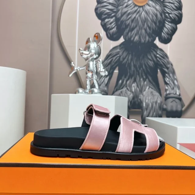 Hermès Sandals H-shaped adjustable-strap slide product detail image 18