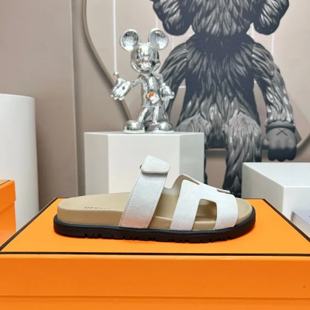 Hermès Sandals Chypre H-cutout suede with adjustable strap product detail image 12