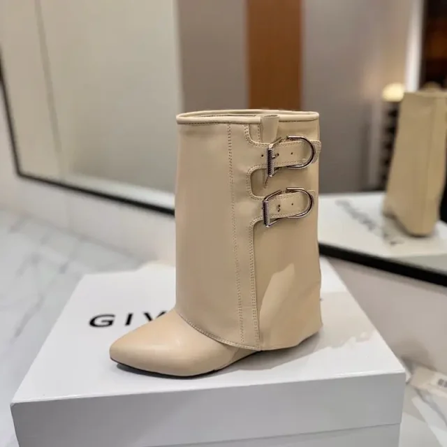 Givenchy Boots Pointed-Toe Double-Buckle Mid-Calf product detail image 4
