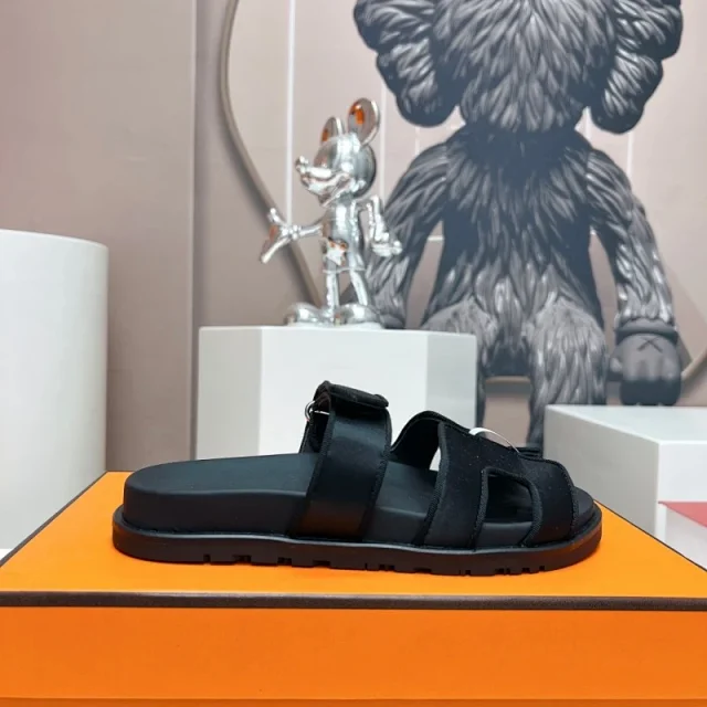 Hermès Sandals H-shaped adjustable-strap slide product detail image 26