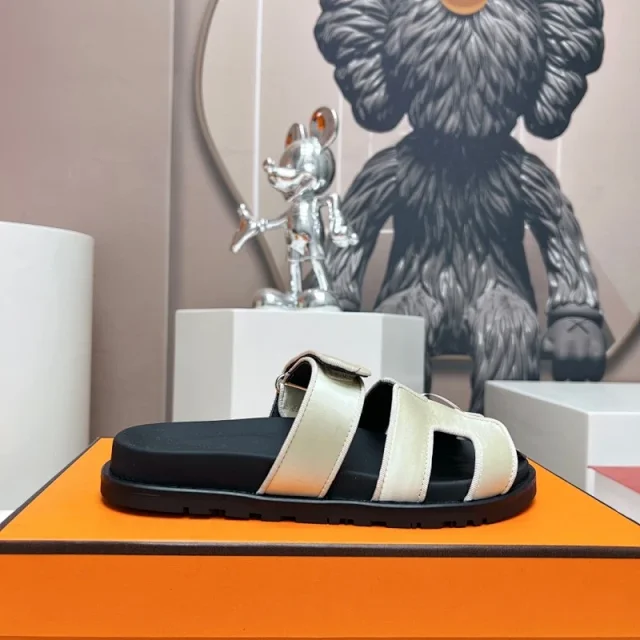 Hermès Sandals H-shaped adjustable-strap slide product detail image 24