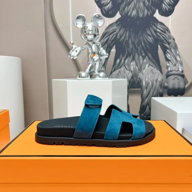 Hermès Sandals Chypre H-cutout suede with adjustable strap product detail image 9