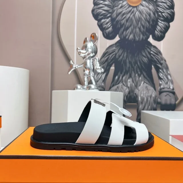 Hermès Sandals H-shaped adjustable-strap slide product detail image 16