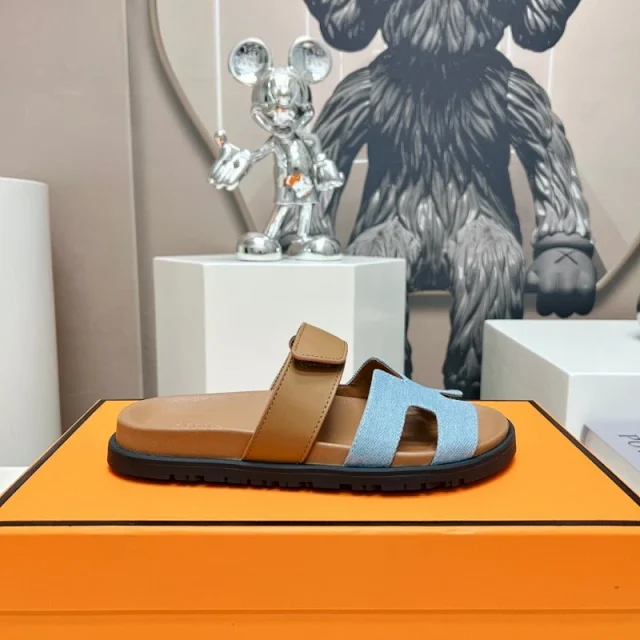 Hermès Sandals H-shaped adjustable-strap slide product detail image 2