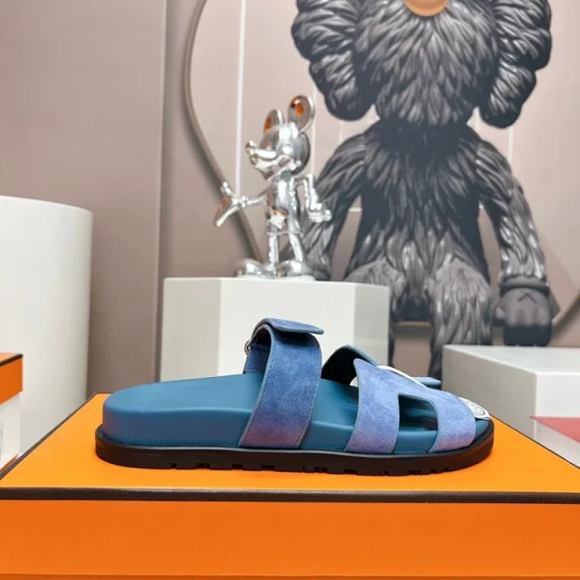 Hermès Sandals Chypre H-cutout suede with adjustable strap product detail image 8