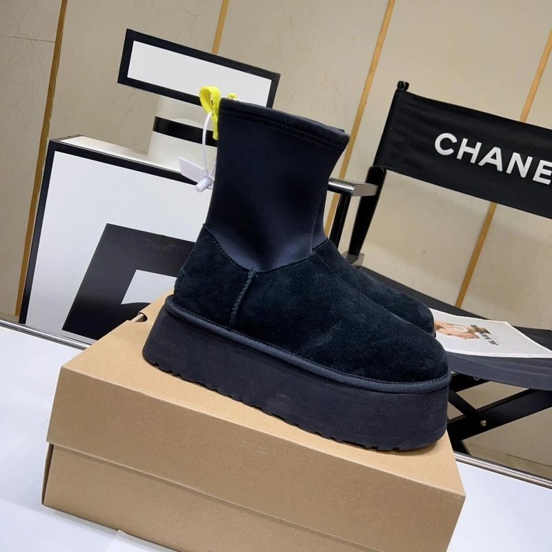 UGG Boots Platform Pull-On Ankle — 1