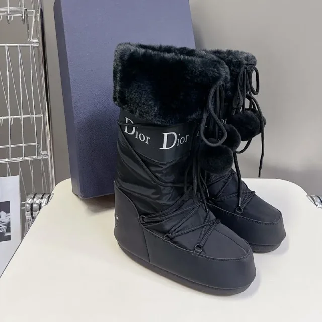Dior Boots Faux Fur Trim Lace-Up Snow with Pom-Poms product detail image 1