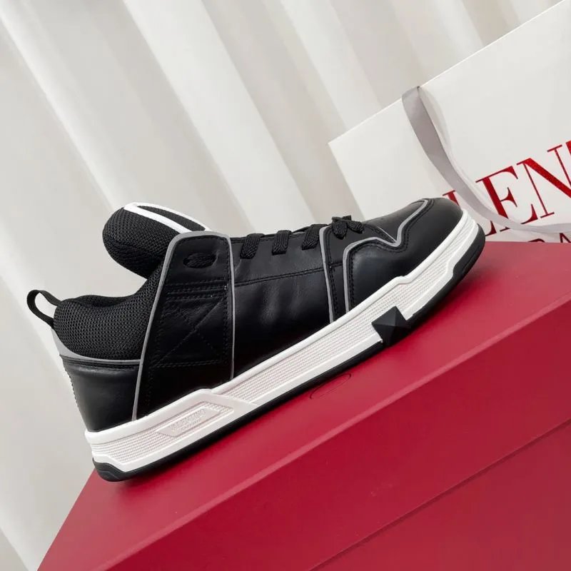 Valentino Sneakers Low-top with Roman stud sole detail — 9
