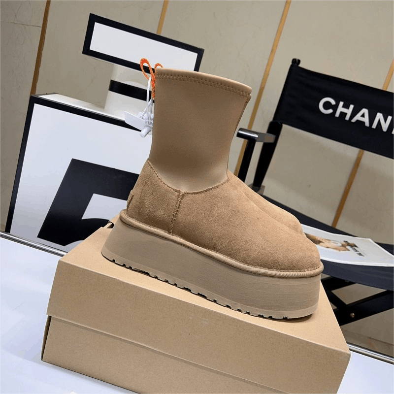 UGG Boots Platform Pull-On Ankle product image