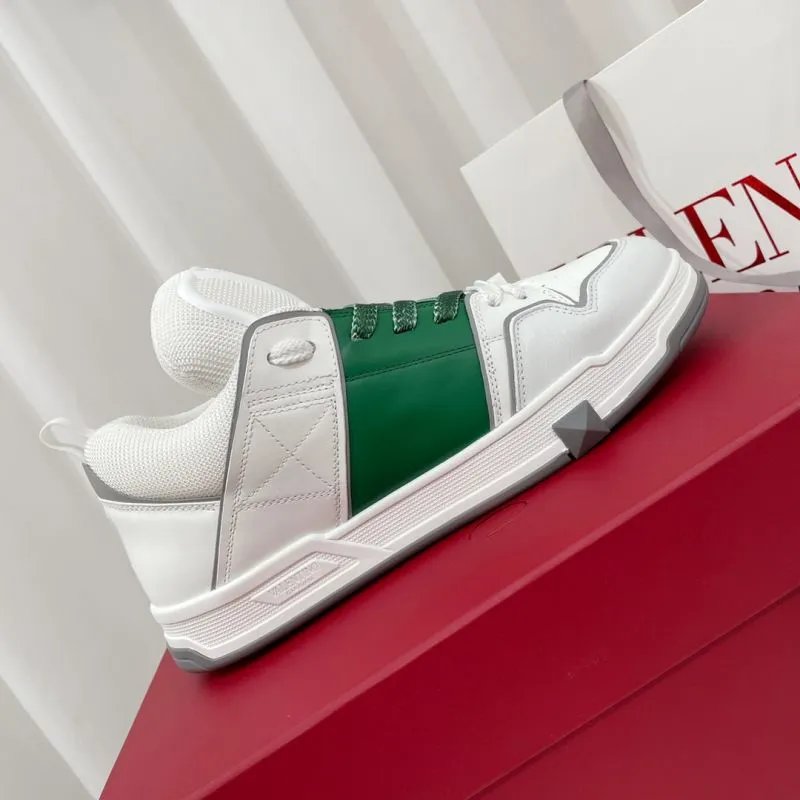 Valentino Sneakers Low-top with Roman stud sole detail — 3