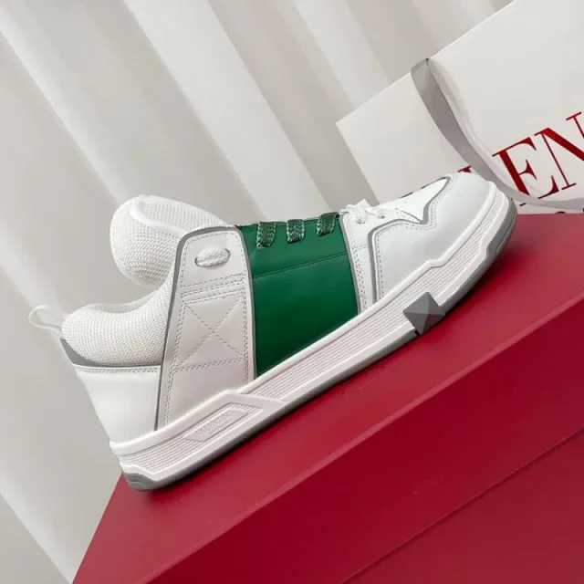 Valentino Sneakers Low-top with Roman stud sole detail product detail image 3