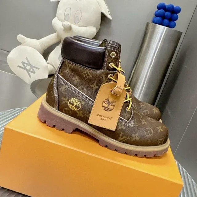 Louis Vuitton Boots Monogram lace-up work with Timberland tree-logo detailing product detail image 3