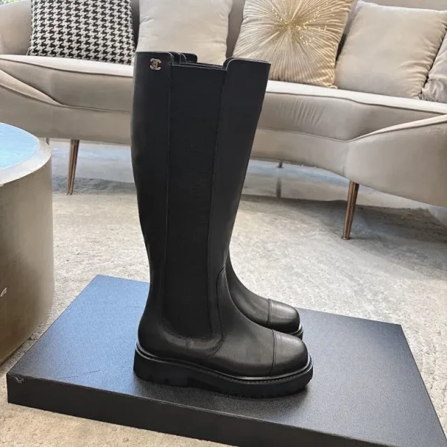 Chanel Boots Elastic-Side Lug Sole product detail image 1