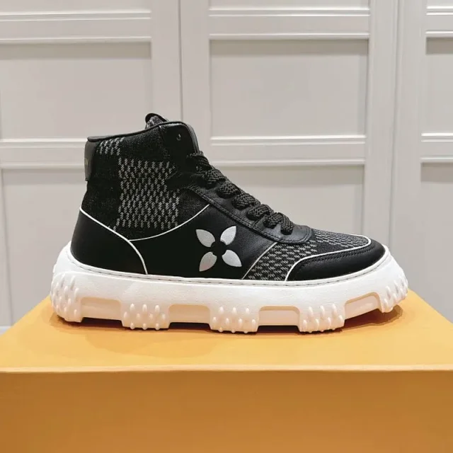 Louis Vuitton Sneakers High-Top Checkerboard product detail image 6