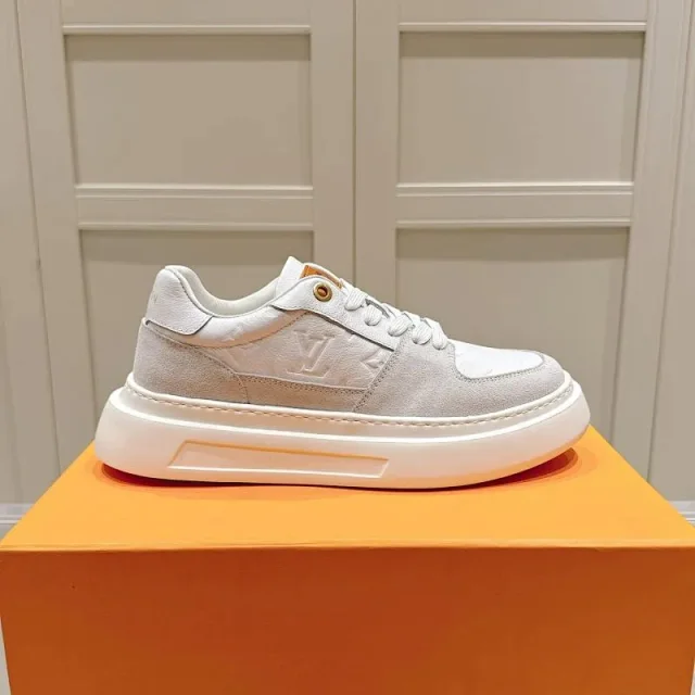 Louis Vuitton Sneakers Low-Top Platform with LV Monogram product detail image 1