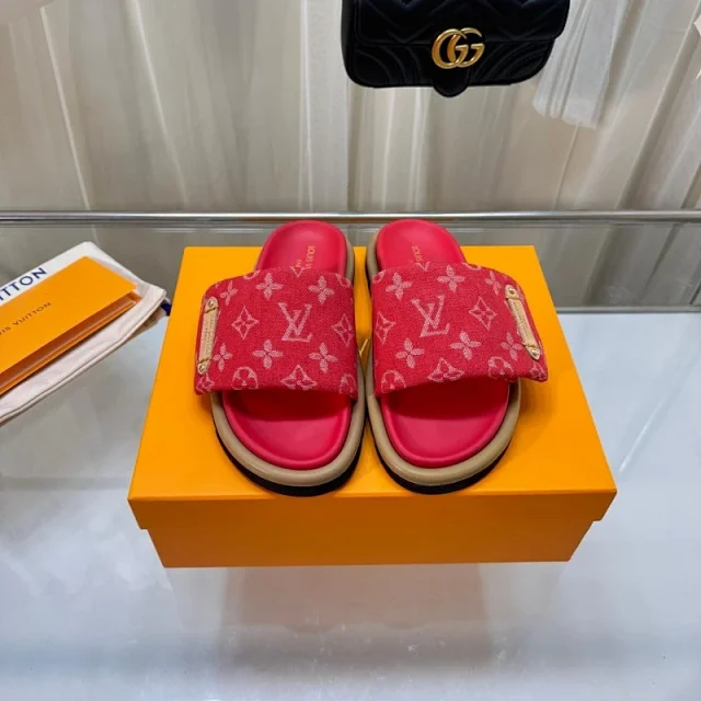 Louis Vuitton Sandals Monogram padded slide product detail image 6