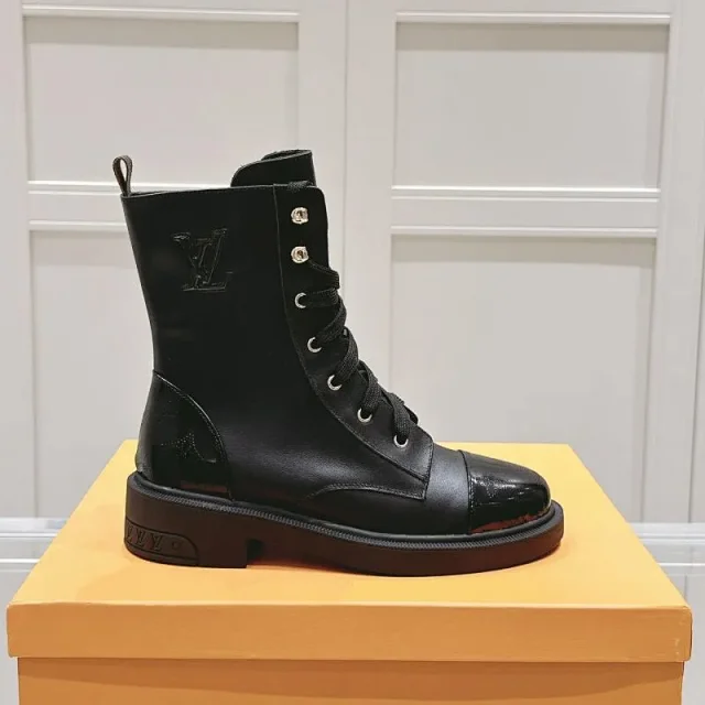 Louis Vuitton Boots Lace-Up Monogram Ankle product detail image 3