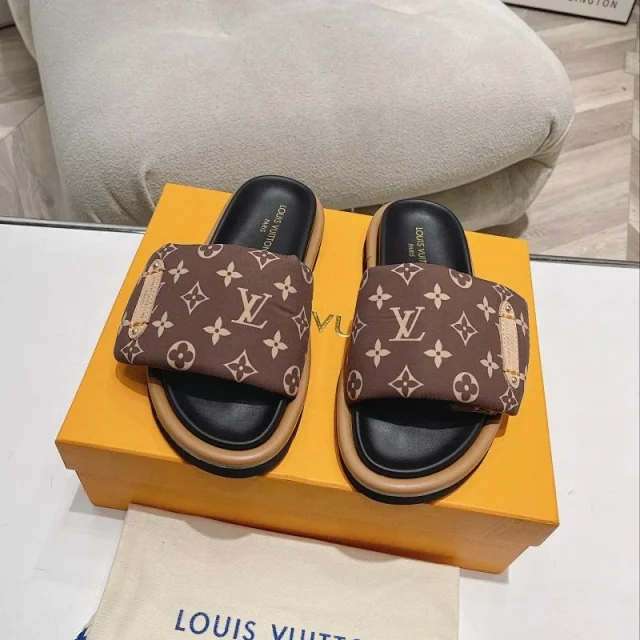 Louis Vuitton Sandals Monogram padded slide product detail image 2