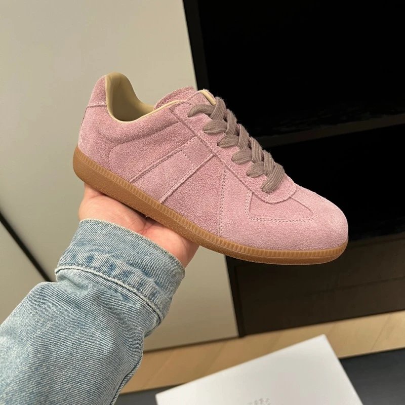 Unbranded Sneakers Low-Top Suede Panel with Gum Sole — 3