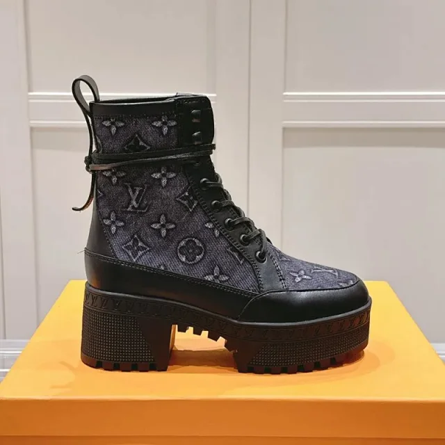 Louis Vuitton Boots Platform lace-up ankle with buckle straps and block heels product detail image 8