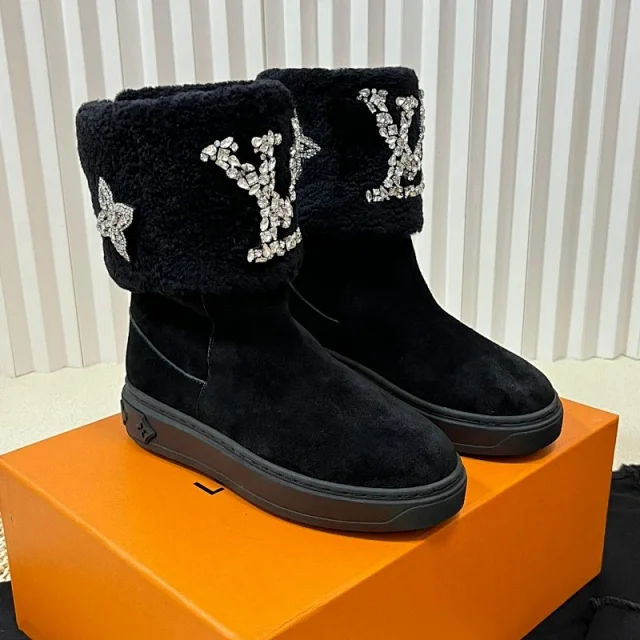 Louis Vuitton Boots Crystal-Embellished Shearling-Cuff product detail image 2