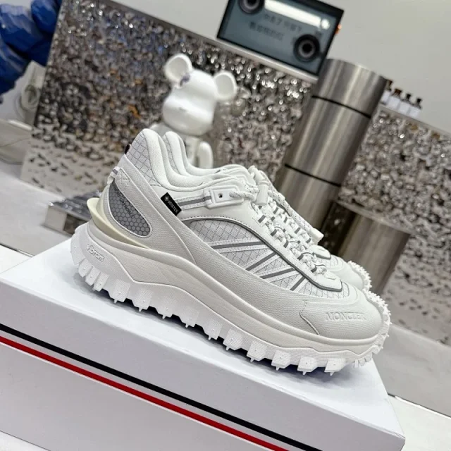 Moncler Sneakers Trailgrip GTX product detail image 4