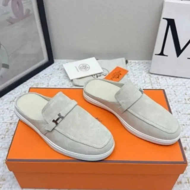 Hermès Slippers Suede slip-on mules with H hardware product detail image 6
