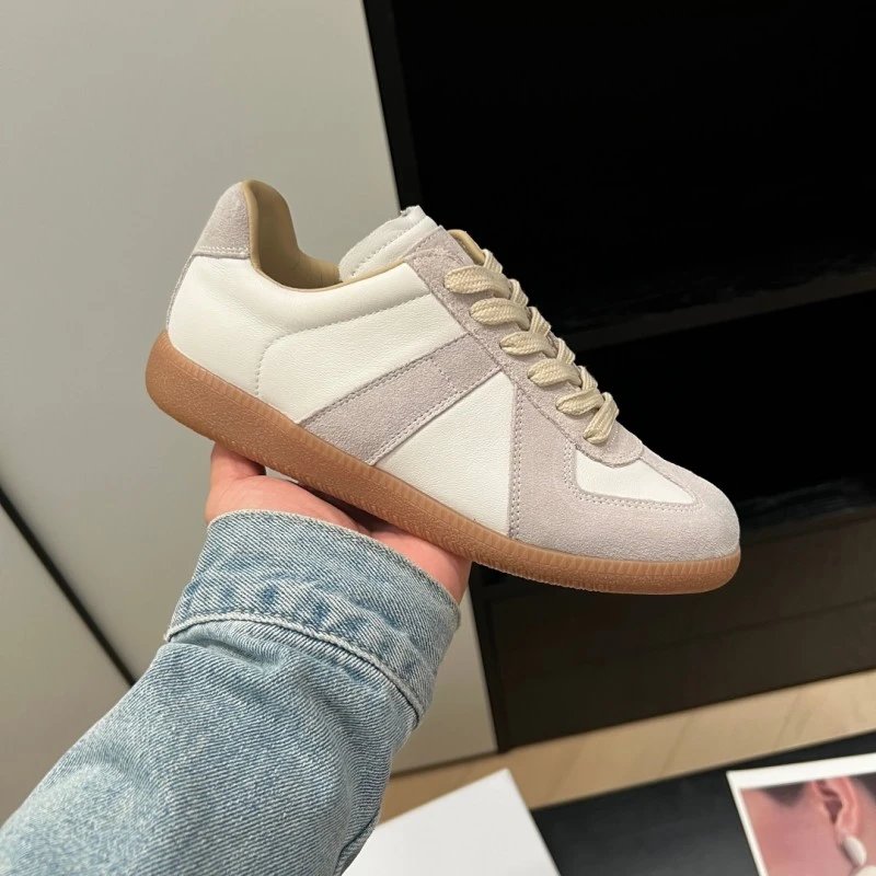 Unbranded Sneakers Low-Top Suede Panel with Gum Sole — 1