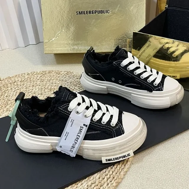SMILEREPUBLIC Sneakers Low-top frayed canvas with chunky soles product detail image 1