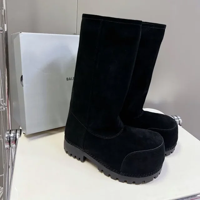 Balenciaga Boots fur-lined suede platform with lug soles product detail image 1
